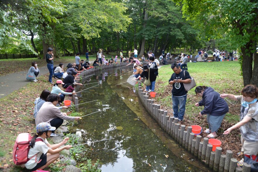 秋の風物詩・鮭とインディアン水車【千歳市 / 第44回インディアン水車まつり】9/21～22