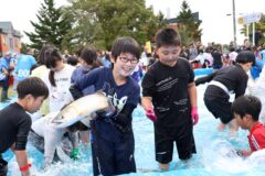 秋のごちそうが大集合！地元の旬の味が頂けるお祭り♪【湧別町 / 第43回湧別町産業まつり】9/23