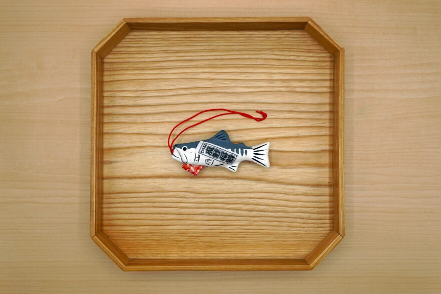 シマエナガの聖地とも言われる神社、リアルさを追求した「えぞみくじ」【帯広市・帯廣神社】